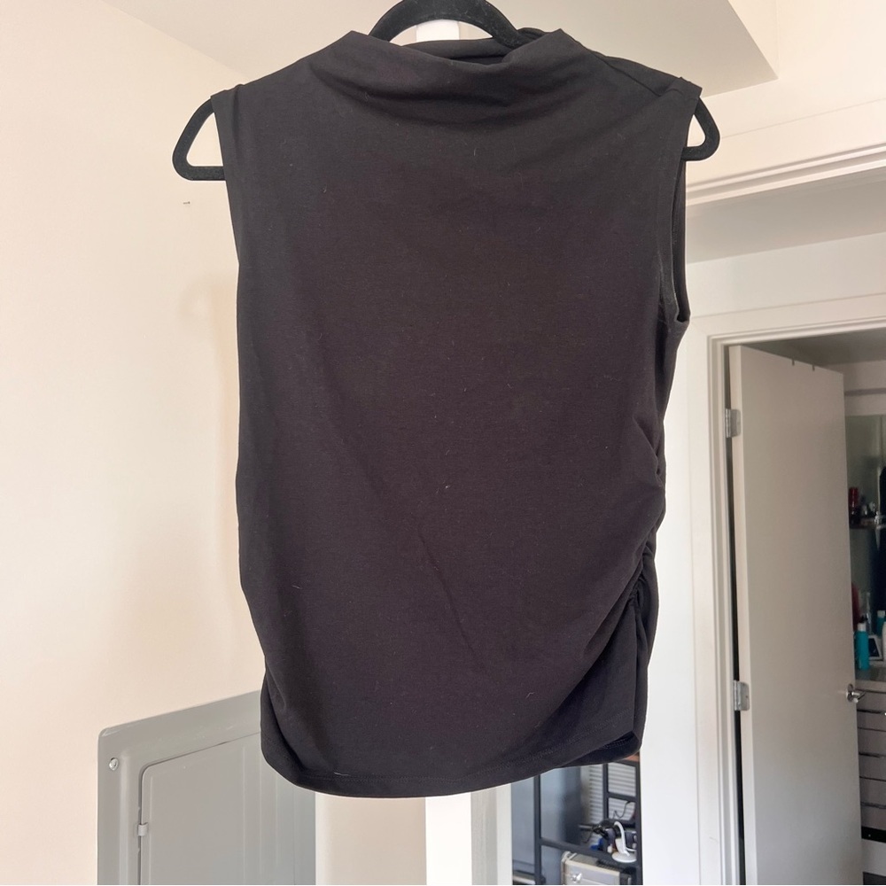 GAP Elegant Modern Tank- M